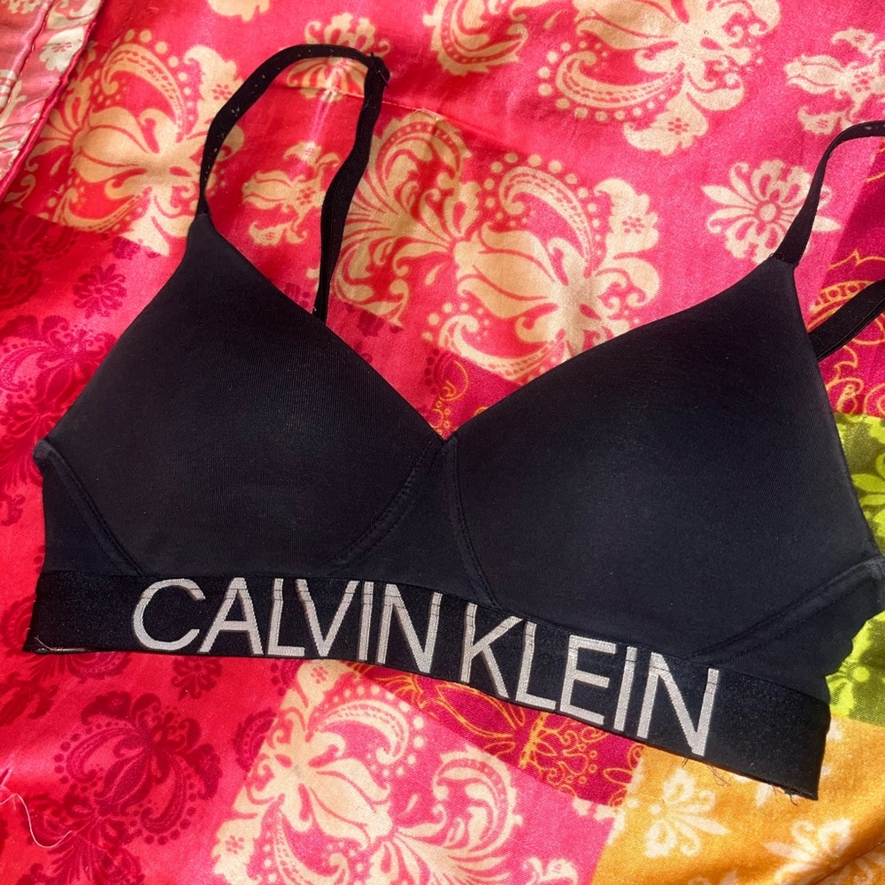 black calvin klein bra